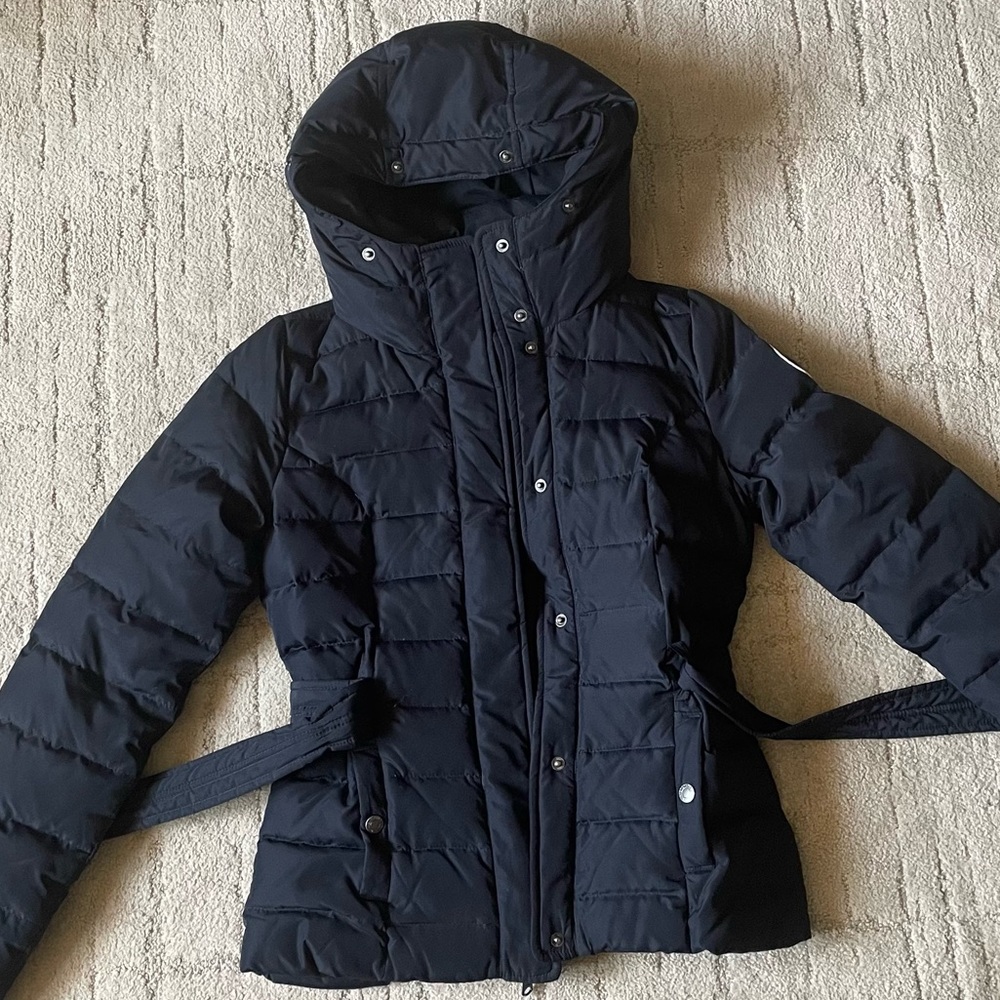 Navy blue Abercrombie and Fitch small adult winter coat with zipper and snaps